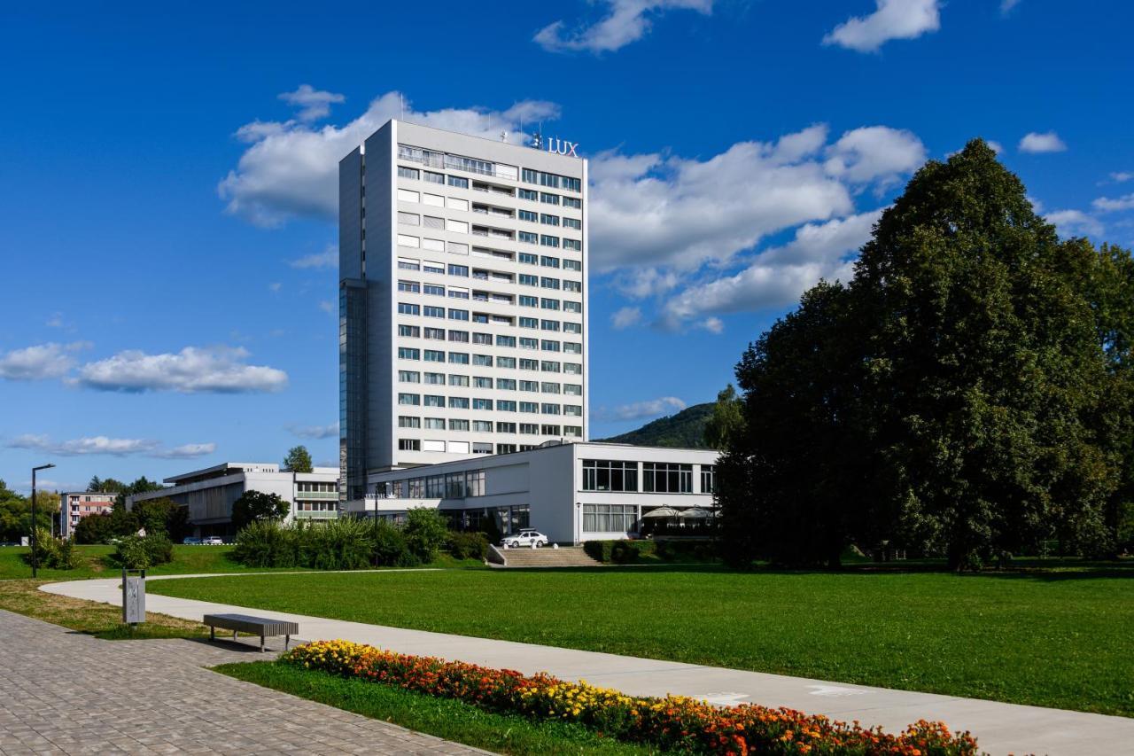 Hotel Lux Μπάνσκα Μπίστριτσα Εξωτερικό φωτογραφία