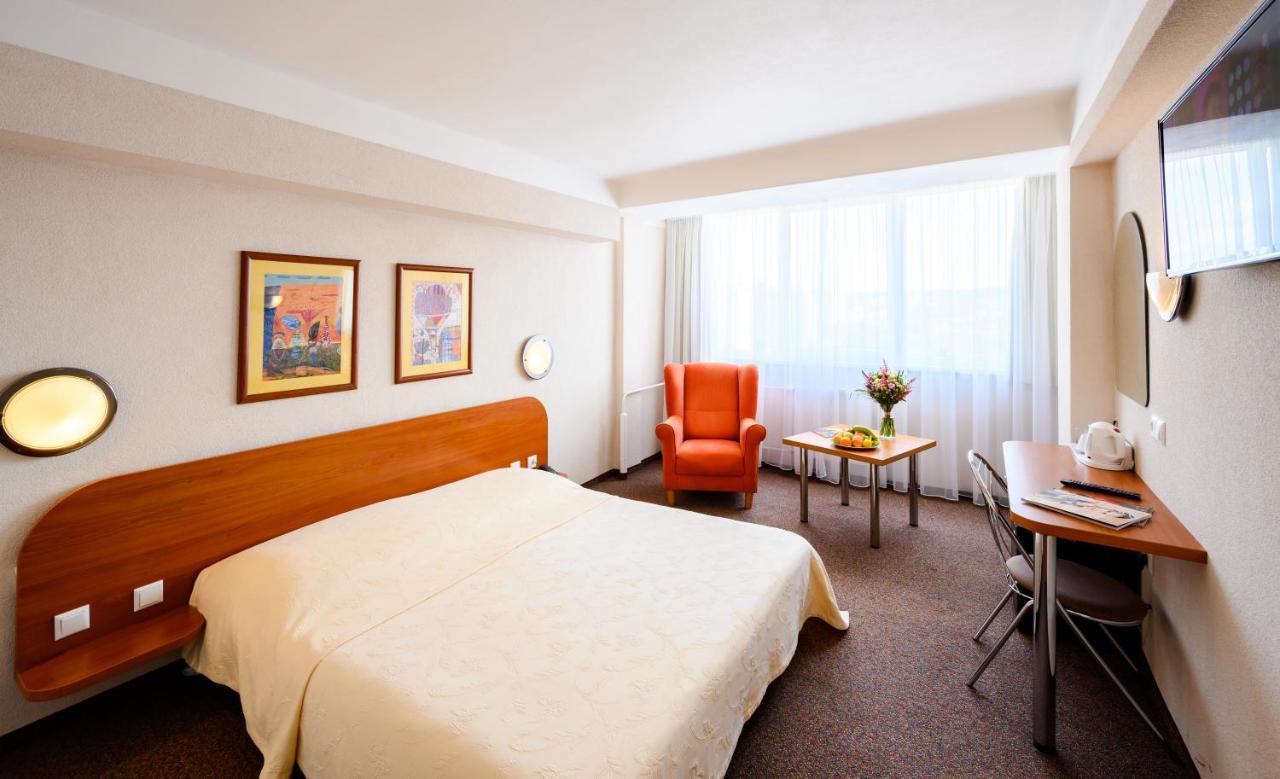 Hotel Lux Μπάνσκα Μπίστριτσα Εξωτερικό φωτογραφία