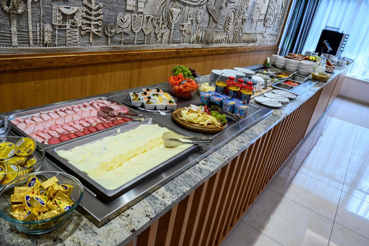 Hotel Lux Μπάνσκα Μπίστριτσα Εξωτερικό φωτογραφία