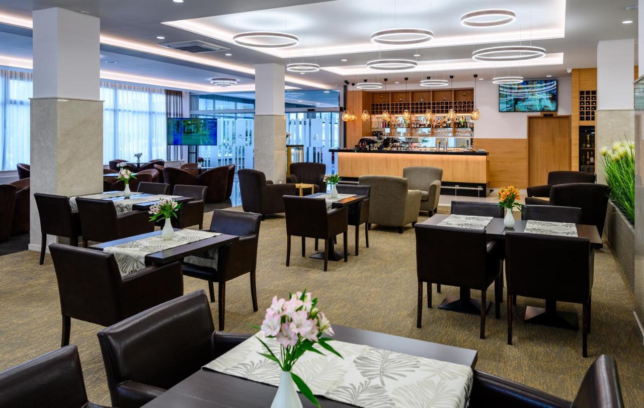 Hotel Lux Μπάνσκα Μπίστριτσα Εξωτερικό φωτογραφία