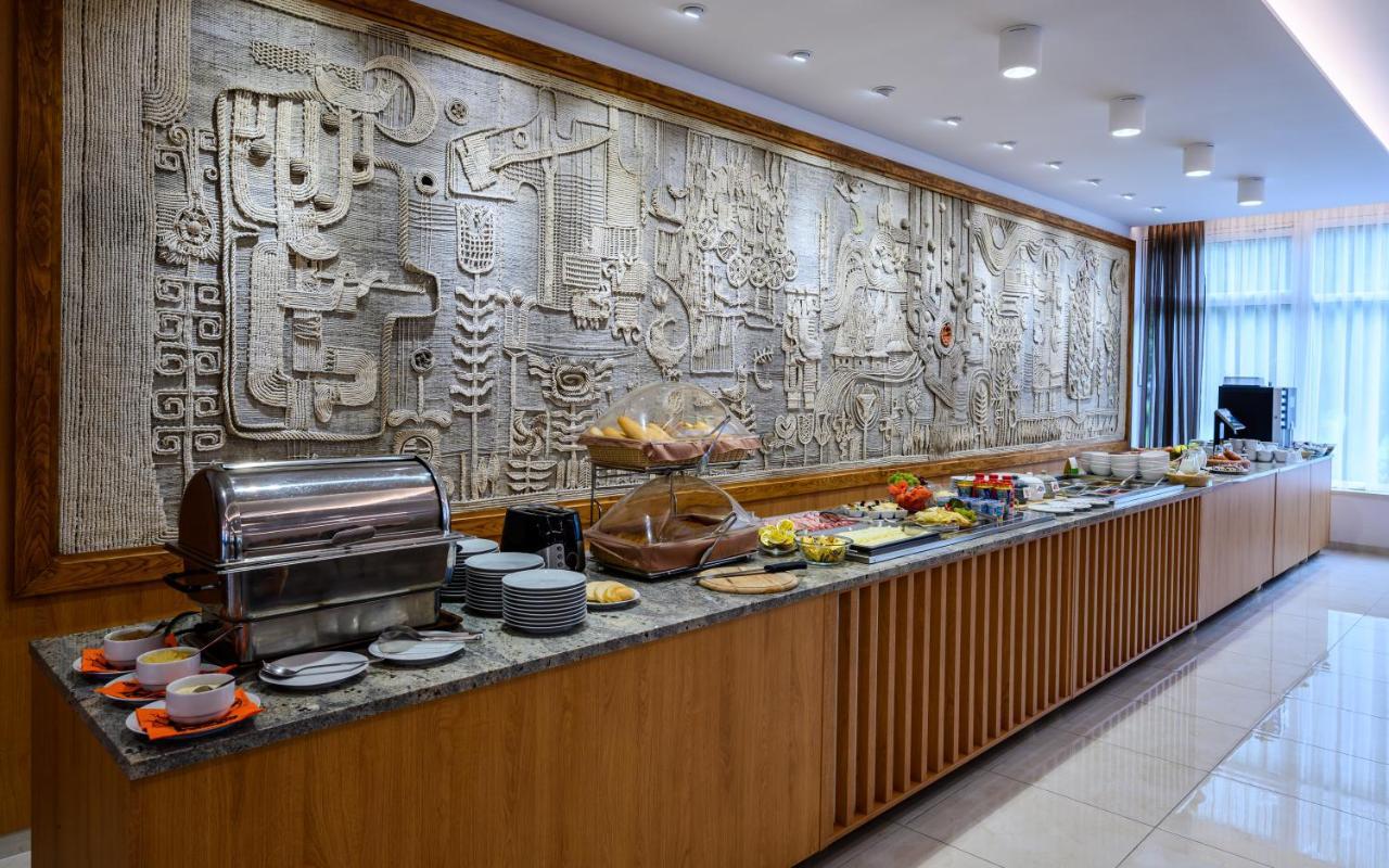 Hotel Lux Μπάνσκα Μπίστριτσα Εξωτερικό φωτογραφία